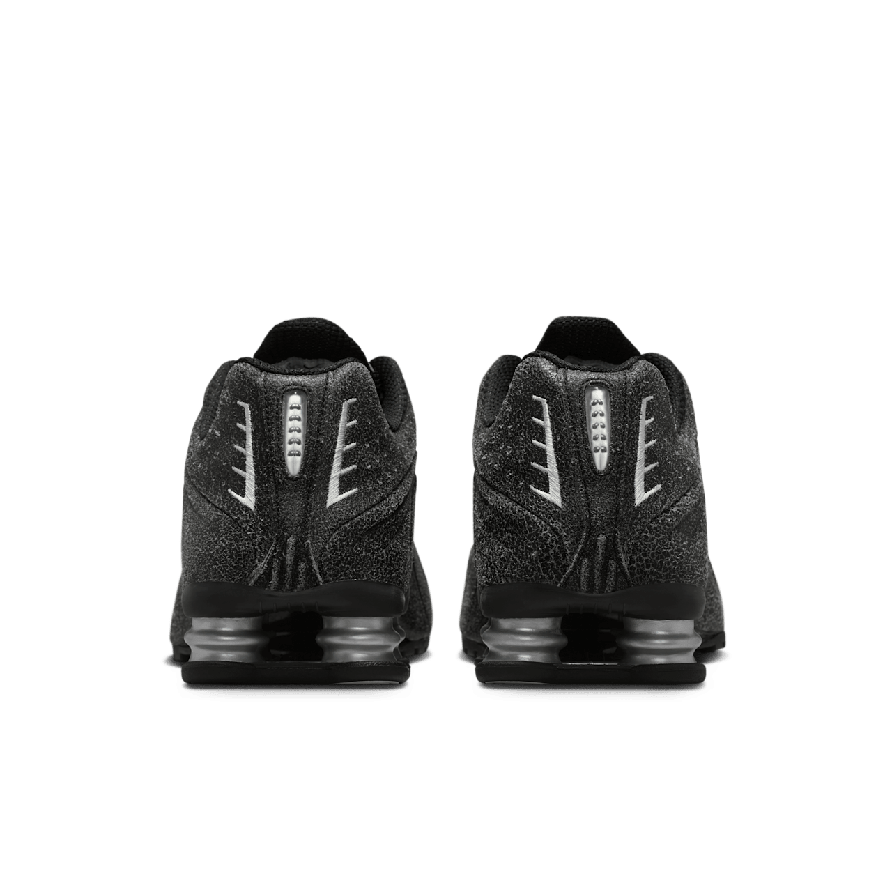 NIKE公式】ショックス R4 'Black and Metallic Silver' (IO4544-002